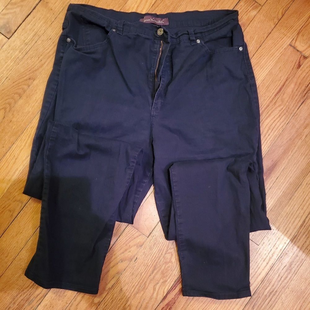 Navy Blue Jeans‎ - Picture 5 of 8